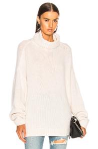 R13 Boyfriend Cashmere Turtleneck Sweater In White