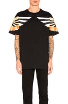 Givenchy Wings Tee In Black