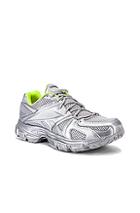 Vetements Spike Runner 200 Sneaker In Metallic,yellow