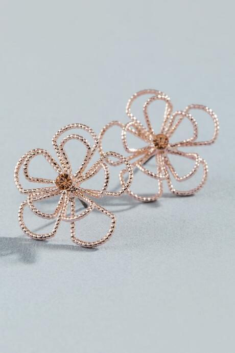 Francesca's Dara Wire Flower Studs - Rose/gold