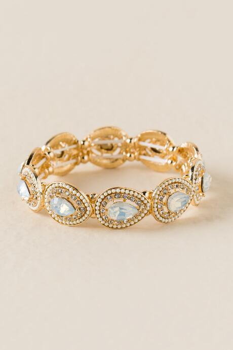 Francesca's Fia Teardrop Stretch Bracelet - White