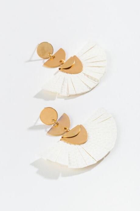 Francesca's Gigi Leather Fan Earrings - Ivory