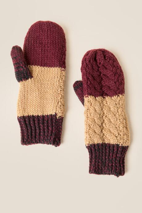 Francesca's Karla Cable Knit Gloves - Burgundy