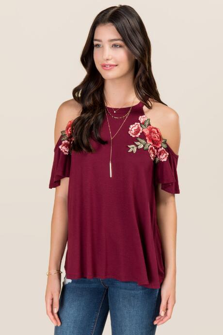 Alya Astra Cold Shoulder Rose Patch Knit Top - Wine