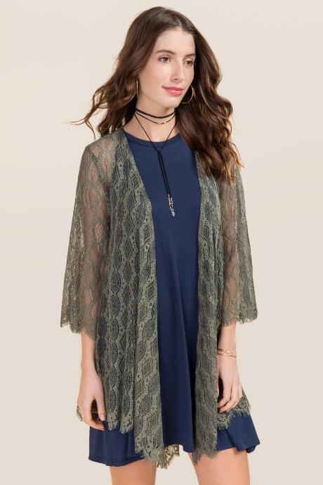 Mi Ami Tibby Scalloped Lace Kimono - Olive