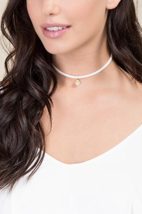 Francesca's Dionne Leather Choker - White