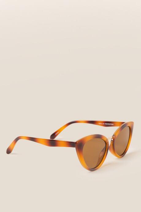 Francesca's Kiki Cat Eye Sunglasses In Tort - Tortoise