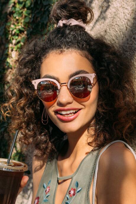 Francescas Amie Round Sunglasses In Blush - Blush