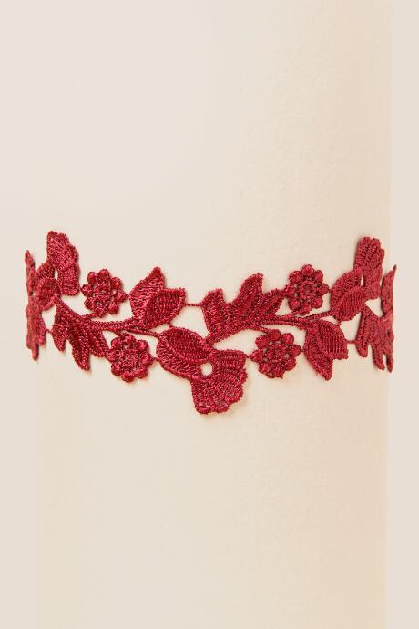 Francesca's Sari Floral Macrame Choker - Wine