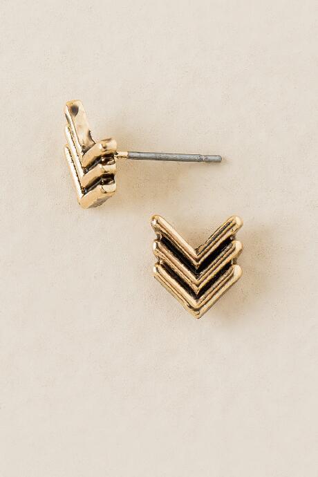 Francesca's Lola Arrow Stud Earring - Gold