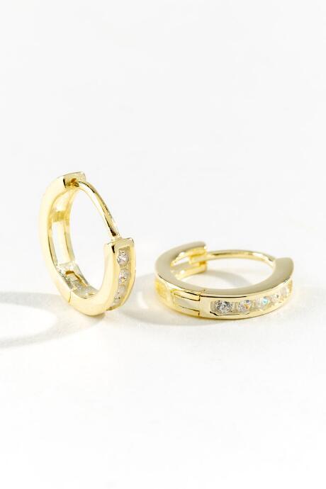Francesca's Beatrice Pav Huggie Hoops - Gold
