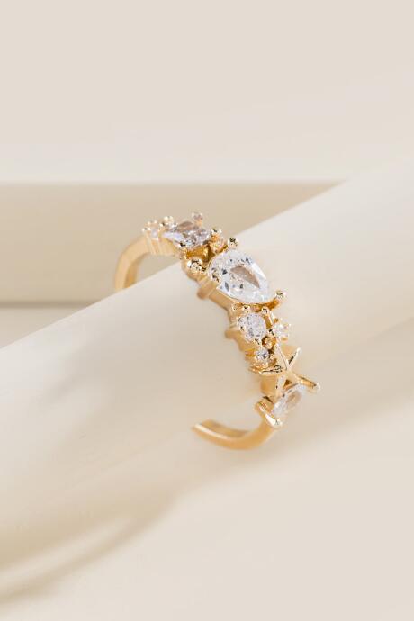 Francesca's Kari Cubic Zirconia Cluster Ring - Gold