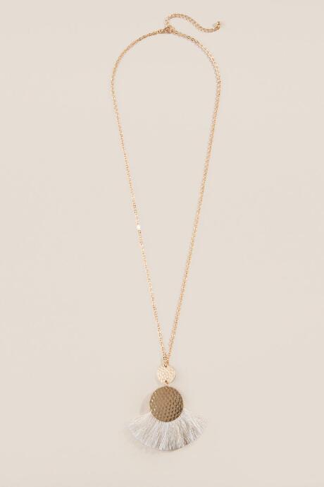 Francesca's Cathy Fanned Tassel Necklace - Ivory