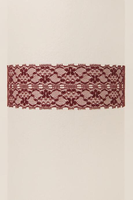 Francesca's Cassandra Sheer Lace Choker - Burgundy