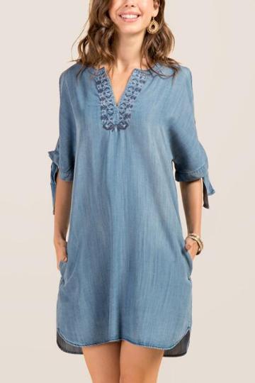 Francesa's Desiree Split Sleeve Embroidered Chambray Shift Dress - Chambray