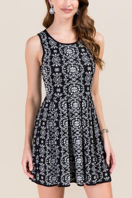 Francesca's Elizabeth Sweater Floral A-line Dress - Black