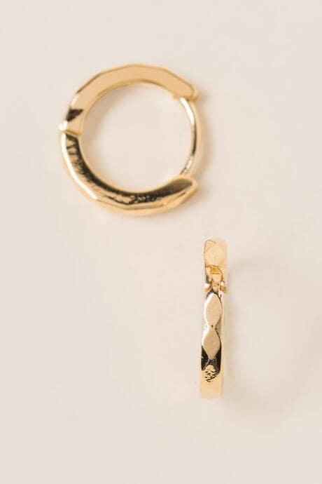 Francesca's Nina Huggie Hoop Earring - Gold