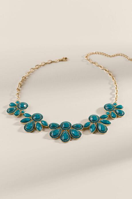 Francesca's Brenna Statement Floral Necklace - Forest