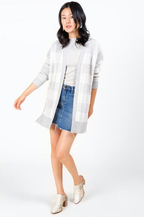 Francesca's Kimmie Buffalo Plaid Cardigan - Gray