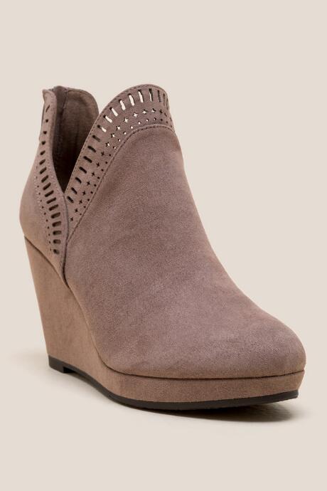 Cl By Laundry Vicci Platform Wedge Ankle Boot - Taupe
