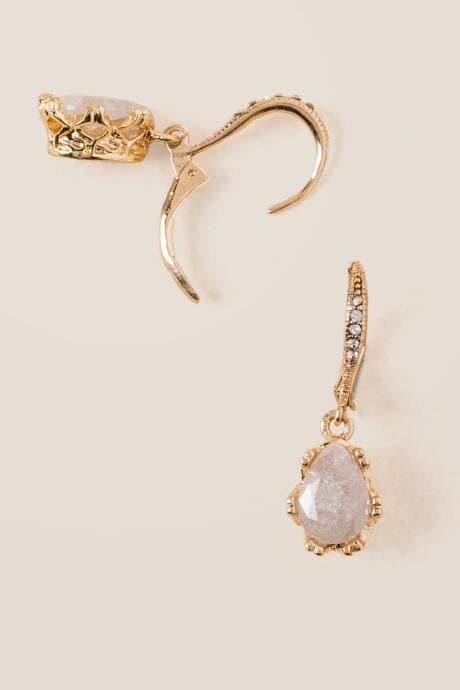 Francesca's Aaliyah Cubic Zirconia Teardrop Earring - White