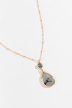 Francesca's Everly Crackle Stone Pendant Necklace - Gray