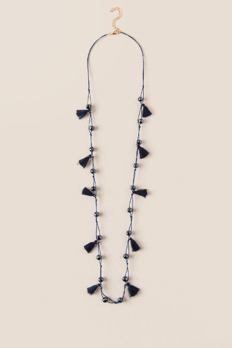 Francesca's Alexis Mini Tassels Necklace In Navy - Navy