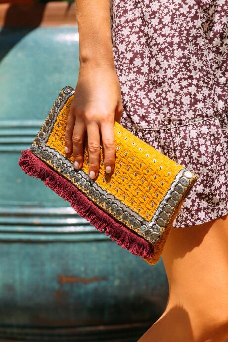 Francesca's Ruth Fringe Crossbody Clutch - Burgundy