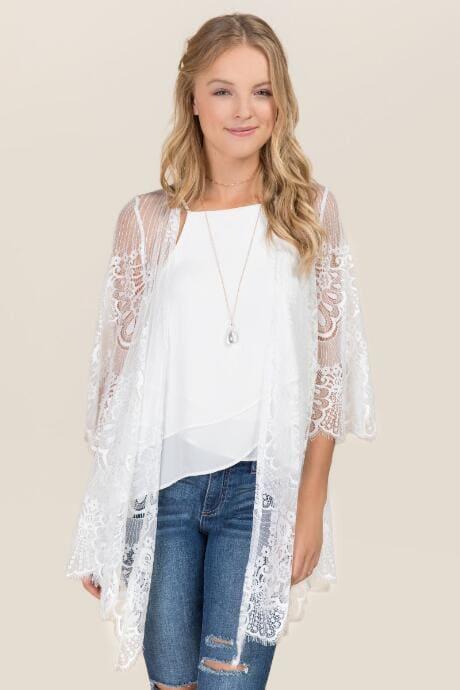Mi Ami Caroline Scallop Floral Lace Wrap - Ivory