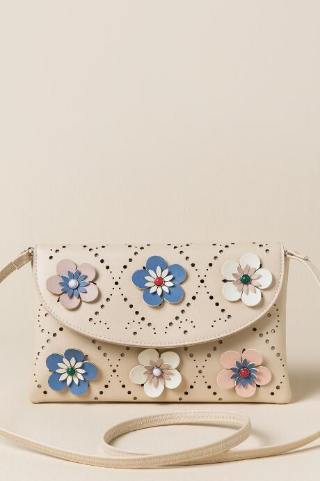 Francesca's Maile 3d Floral Crossbody Clutch - Beige