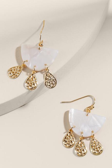 Francesca's Quinn Resin Earrings - White