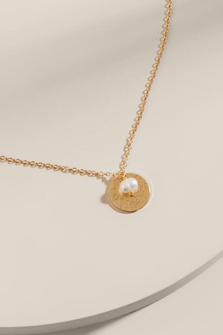 Francesca's Eleanor Coin And Pearl Pendant Necklace - Gold