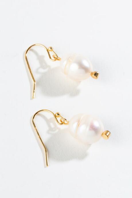Francesca's Ileana Pearl Drop Earrings - Pearl