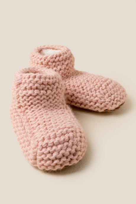 Francesca's Roxy Chunky Knit Slippers - Blush