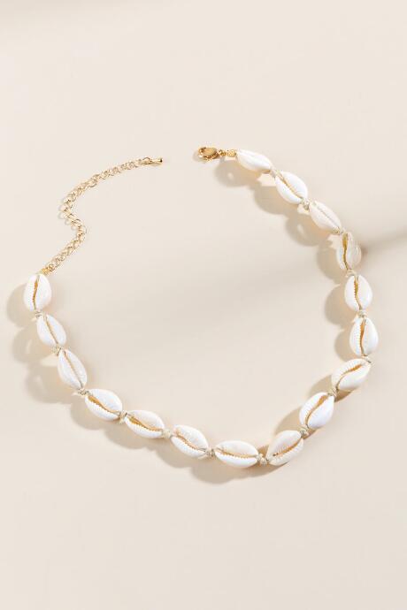 Francesca's Kassi Cowrie Shell Choker - Ivory