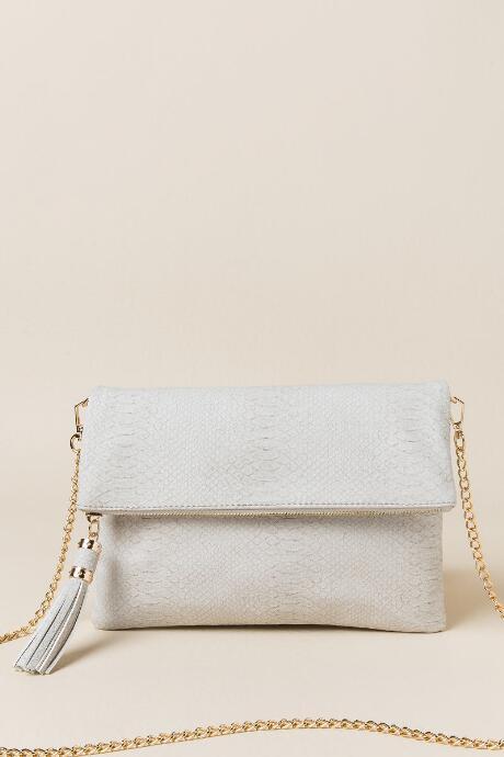 Francesca's Tanvi Foldover Clutch Crossbody - Light Gray