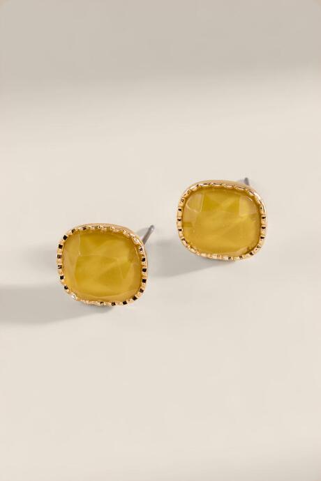 Francesca's Selena Cushion Stud Earrings - Mustard
