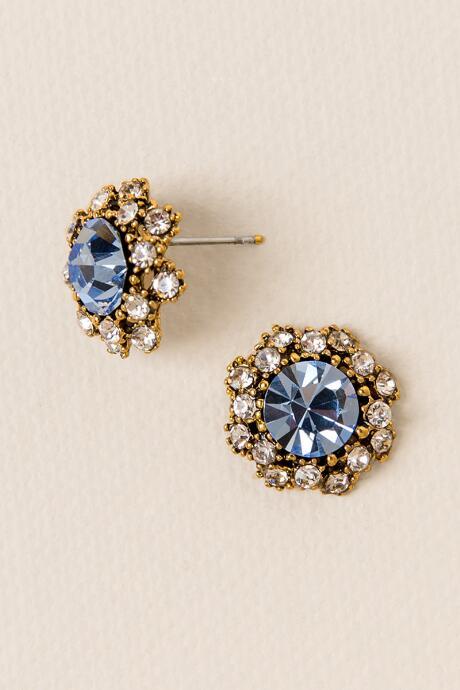 Francesca's Caruso Pav Stud In Blue - Periwinkle