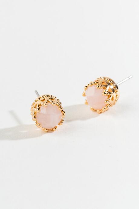 Francesca's Harlee Filigree Scallop Studs - Pale Pink