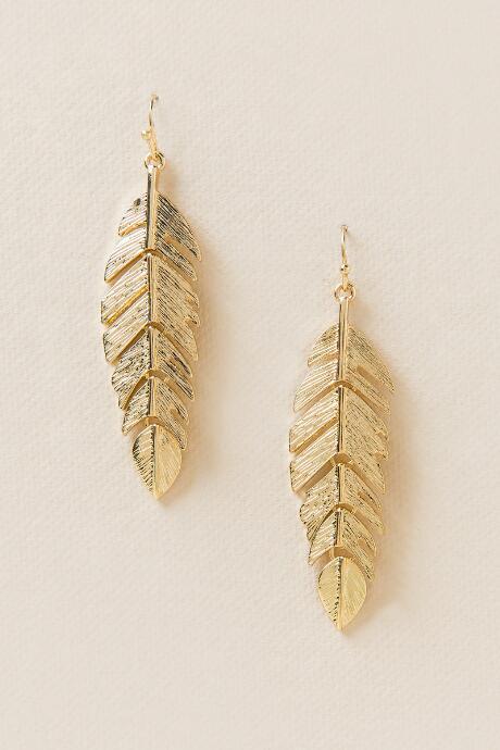 Francesca's Tabor Bending Feather Drop Earrings In Gold - Gold