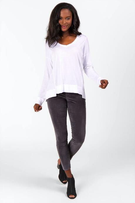 Francesca's Kalen V-neck Top - White