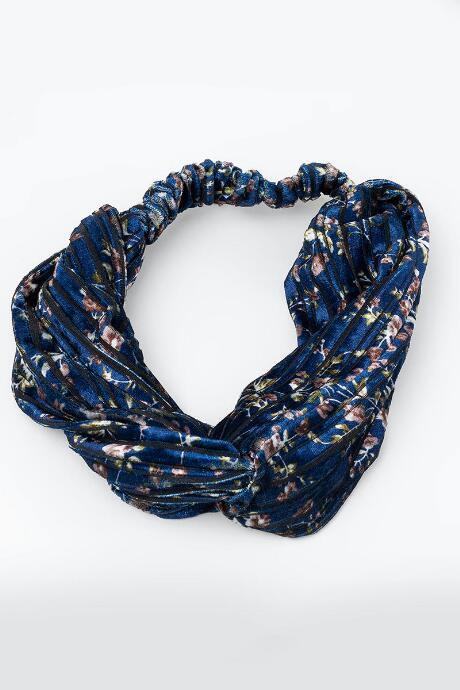 Francesca's Maris Velvert Floral Headwrap - Navy