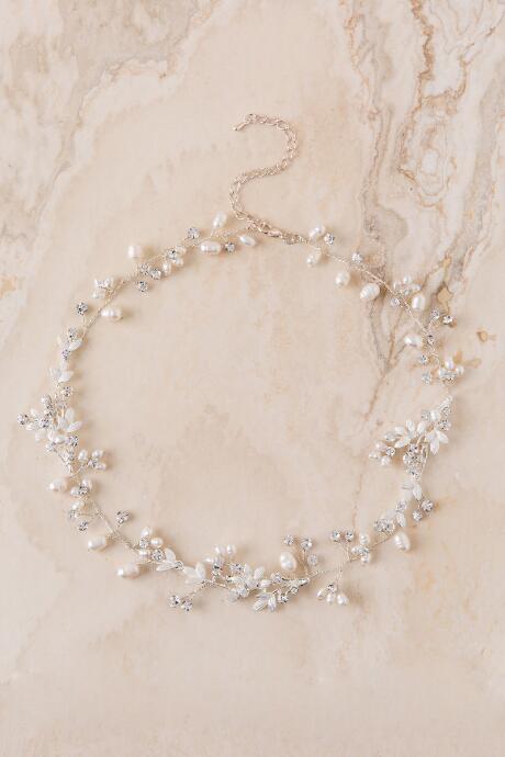 Francesca's Curated Collection Foliage Pearl Necklace - Ivory