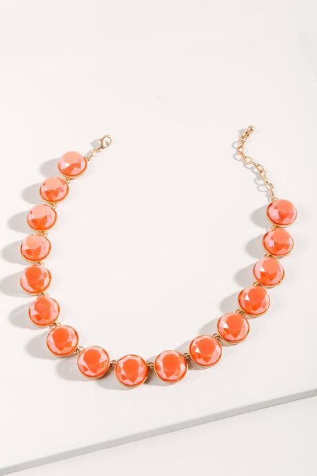 Francesca's Greenly Circle Collar Necklace - Coral