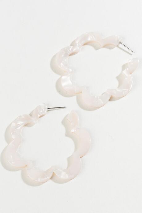Francesca's Maya Scalloped Resin Hoops - Ivory