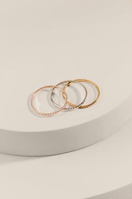 Francesca's Mia Textured Metal Ring Set - Multi