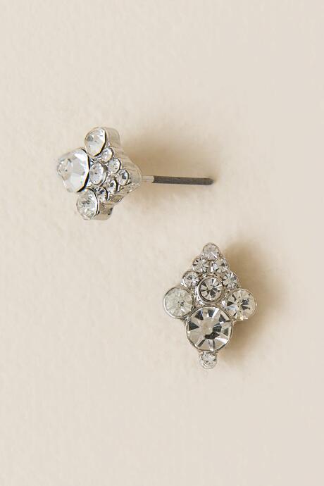 Francesca's Amanda Circle Cluster Stud Earring - Crystal