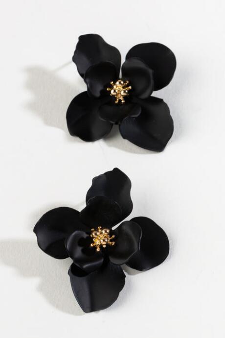 Francesca's Amelia Floral Stud In Black - Black