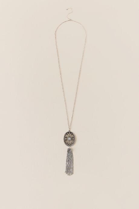 Francesca's Coleen Tassel Pendant Necklace - Silver