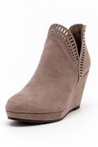 Cl By Laundry Vicci1 Wedge Ankle Boot - Taupe